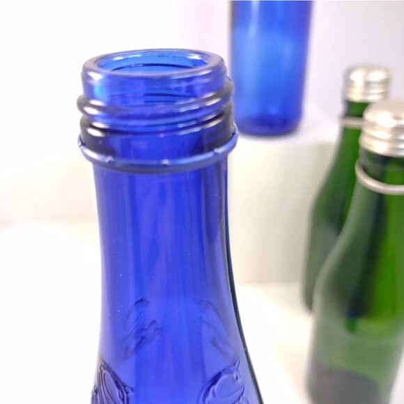 Green and Blue Glass Bottles with lids lot of 4 - Picture 7 of 11